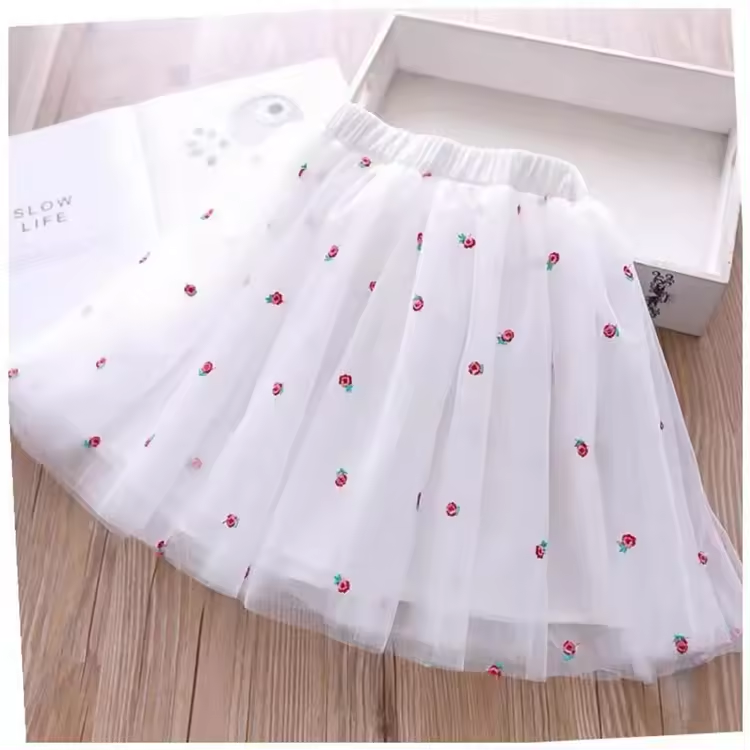 Short skirt set childrens dress - Image 3